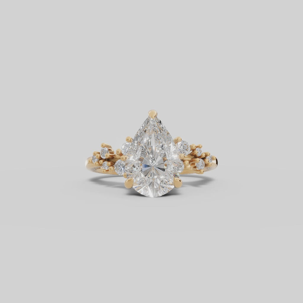 JASMINE | Anillo clúster pera